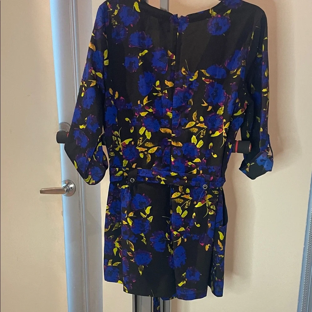 🌟 Yumi Kim Black, Floral Design Wrap Romper - Picture 3 of 14